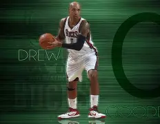 转会期体能课后,密尔沃基雄鹿官宣签约备战德甲,气氛紧张,训练强度明显提升 转会期体能课后,密尔沃基雄鹿官宣签约备战德甲,气氛紧张,训练强度明显提升